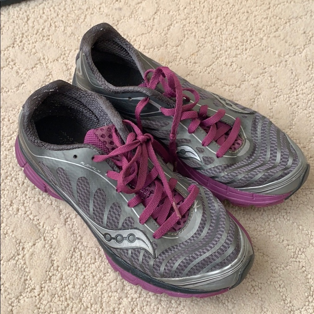 Saucony silver & purple sneakers size 7